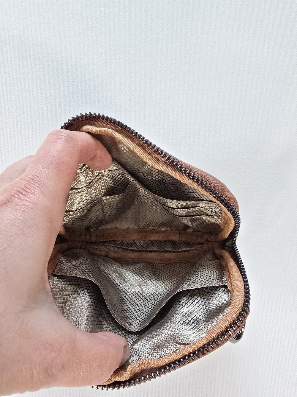 Iris & Rainbow Brown Vegan  Leather Zip Wallet RFID - Picture 4 of 5